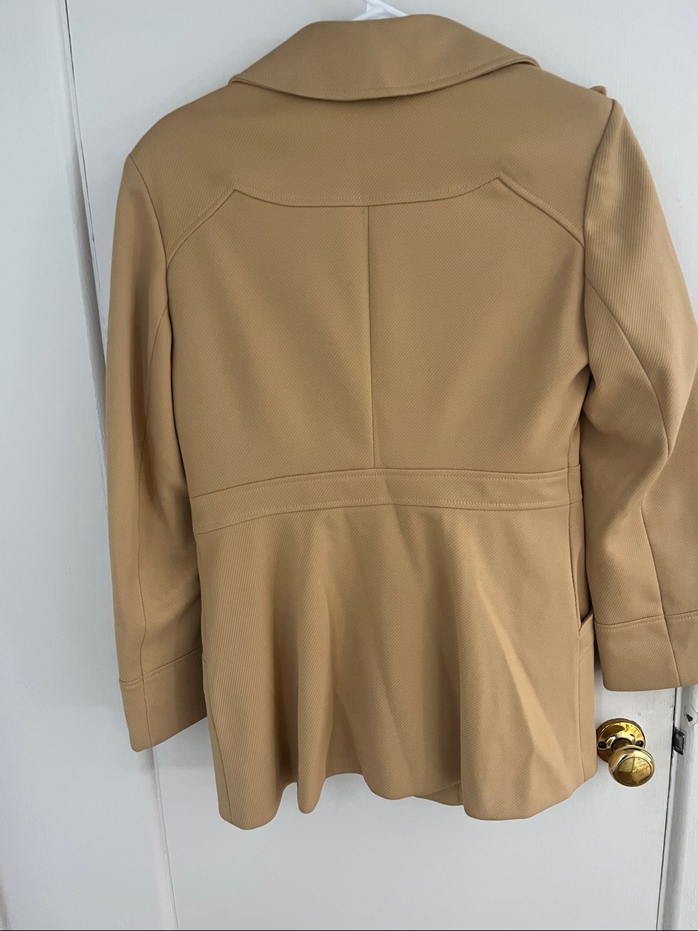 1960’s Mary Jane Classic Women's Tan Double-Breasted Coat - Picture 4 of 9